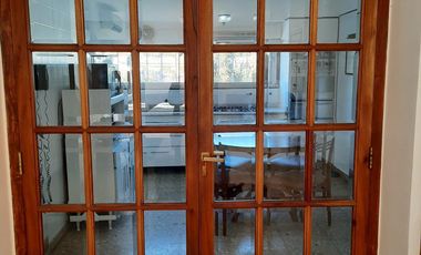 OPORTUNIDAD!!! Semipiso en PH 1º PISO sin expensas en Temperley Este