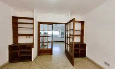 OPORTUNIDAD!!! Semipiso en PH 1º PISO sin expensas en Temperley Este