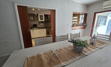 CASA EN VENTA DE 3 AMBIENTES EN VILLA LUGANO