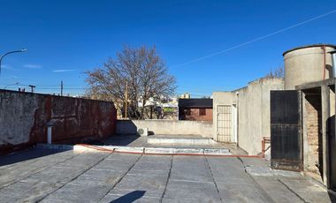 CASA EN VENTA DE 3 AMBIENTES EN VILLA LUGANO