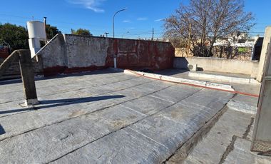 CASA EN VENTA DE 3 AMBIENTES EN VILLA LUGANO