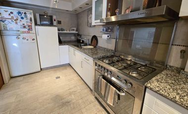 CASA EN VENTA DE 3 AMBIENTES EN VILLA LUGANO