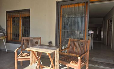 CASA EN VENTA DE 3 AMBIENTES EN VILLA LUGANO
