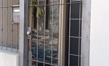 CASA EN VENTA DE 3 AMBIENTES EN VILLA LUGANO