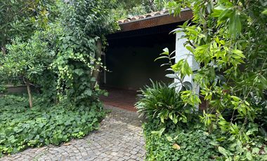 Casa en venta La Lucila 5 ambientes