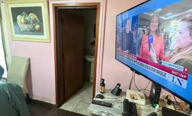 Venta Casa 6 Ambientes Jardin Parrilla Garage Barrio Constitucion