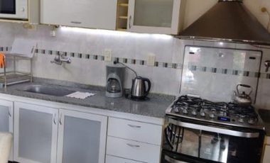 Venta Casa 6 Ambientes Jardin Parrilla Garage Barrio Constitucion