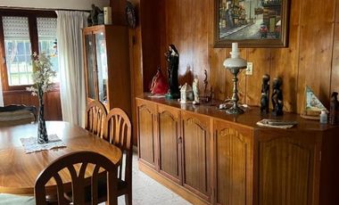 Venta Casa 6 Ambientes Jardin Parrilla Garage Barrio Constitucion