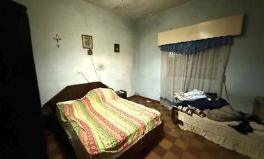 Casa para reciclar o refaccionar en Amplio Terreno