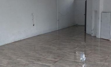 Local en  esquina de 60mts!