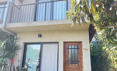 Venta duplex con 2 habitaciones y jardín en Roque Pérez