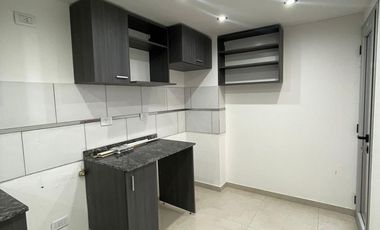 Departamento en  venta de 4 ambientes con dos baños y balcon al frente - Wilde