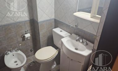 Departamento en venta de 2 ambientes amplios con balcón, por escalera ¡súper luminoso!