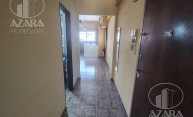 Departamento en venta de 2 ambientes amplios con balcón, por escalera ¡súper luminoso!