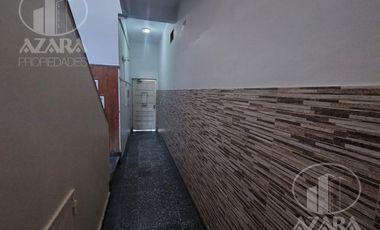 Departamento en venta de 2 ambientes amplios con balcón, por escalera ¡súper luminoso!