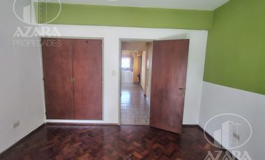 Departamento en venta de 2 ambientes amplios con balcón, por escalera ¡súper luminoso!