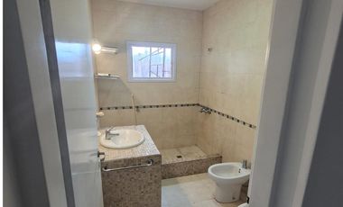 Casa de tres dormitorios en Barrio El Vergel