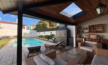 Casa en  Olivos en venta - reciclada 4 ambientes lote de 17.32 x 33.93