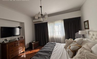 Casa en  Olivos en venta - reciclada 4 ambientes lote de 17.32 x 33.93