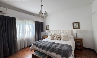 Casa en  Olivos en venta - reciclada 4 ambientes lote de 17.32 x 33.93