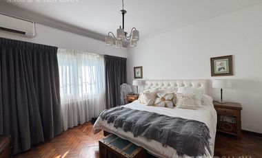 Casa en  Olivos en venta - reciclada 4 ambientes lote de 17.32 x 33.93