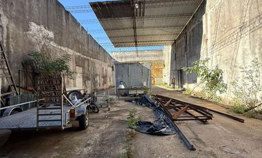 Galpón en  VILLA ADELINA