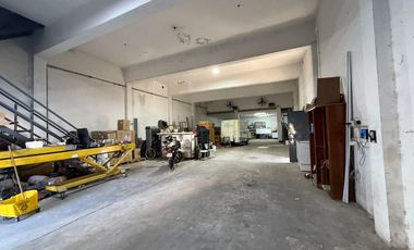 Galpón en  VILLA ADELINA