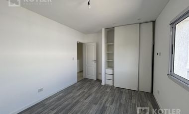 PH impecable, 3 ambientes, con cochera y patio