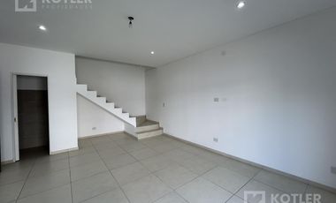 PH impecable, 3 ambientes, con cochera y patio