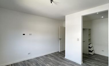 PH impecable, 3 ambientes, con cochera y patio