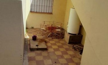 Munro - Zona Industrial I - Lote Propio - Casa  de 3 amb con Cochera y Galpón/taller!