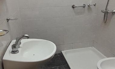 Munro - Zona Industrial I - Lote Propio - Casa  de 3 amb con Cochera y Galpón/taller!