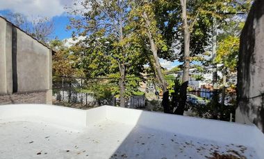 Munro - Zona Industrial I - Lote Propio - Casa  de 3 amb con Cochera y Galpón/taller!