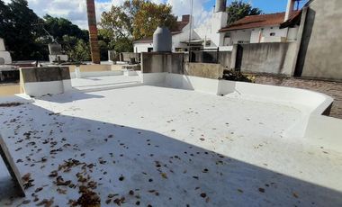 Munro - Zona Industrial I - Lote Propio - Casa  de 3 amb con Cochera y Galpón/taller!