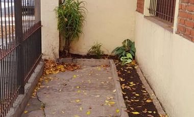 Munro - Zona Industrial I - Lote Propio - Casa  de 3 amb con Cochera y Galpón/taller!