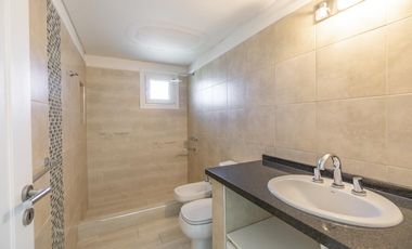 Venta Casa de 3 dormitorios en el Olivos Golf Club con Impcatante vista al hoyo 11