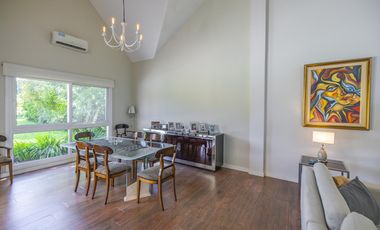 Venta Casa de 3 dormitorios en el Olivos Golf Club con Impcatante vista al hoyo 11