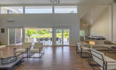 Venta Casa de 3 dormitorios en el Olivos Golf Club con Impcatante vista al hoyo 11