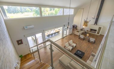 Venta Casa de 3 dormitorios en el Olivos Golf Club con Impcatante vista al hoyo 11