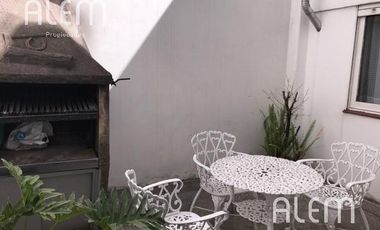 Duplex de dos dormitorios en venta en Lomas de Zamora