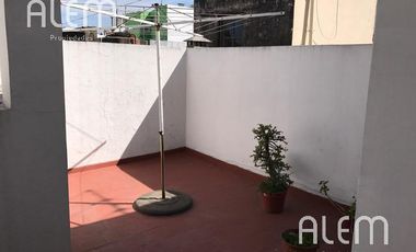 Duplex de dos dormitorios en venta en Lomas de Zamora