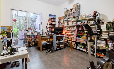 La Lucila - Casa de 5 amb con Jardín y Pileta - sobre doble Lote!