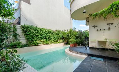 La Lucila - Casa de 5 amb con Jardín y Pileta - sobre doble Lote!