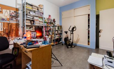 La Lucila - Casa de 5 amb con Jardín y Pileta - sobre doble Lote!