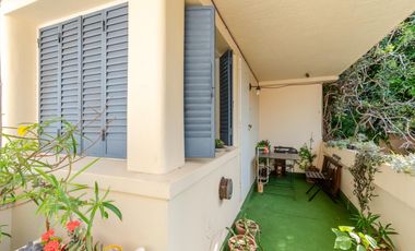 La Lucila - Casa de 5 amb con Jardín y Pileta - sobre doble Lote!