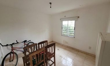 Casa Villa Elisa entre caminos con jardin escritura