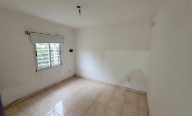 Casa Villa Elisa entre caminos con jardin escritura