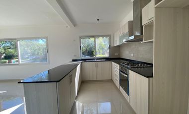 Casa  en venta en  San Isidro Labrador, Villanueva , Tigre.