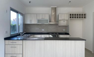 Casa  en venta en  San Isidro Labrador, Villanueva , Tigre.