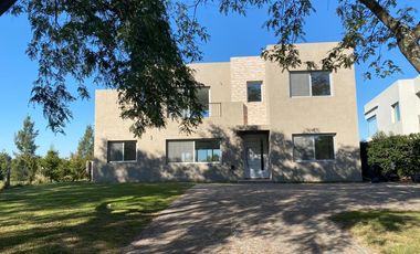 Casa  en venta en  San Isidro Labrador, Villanueva , Tigre.